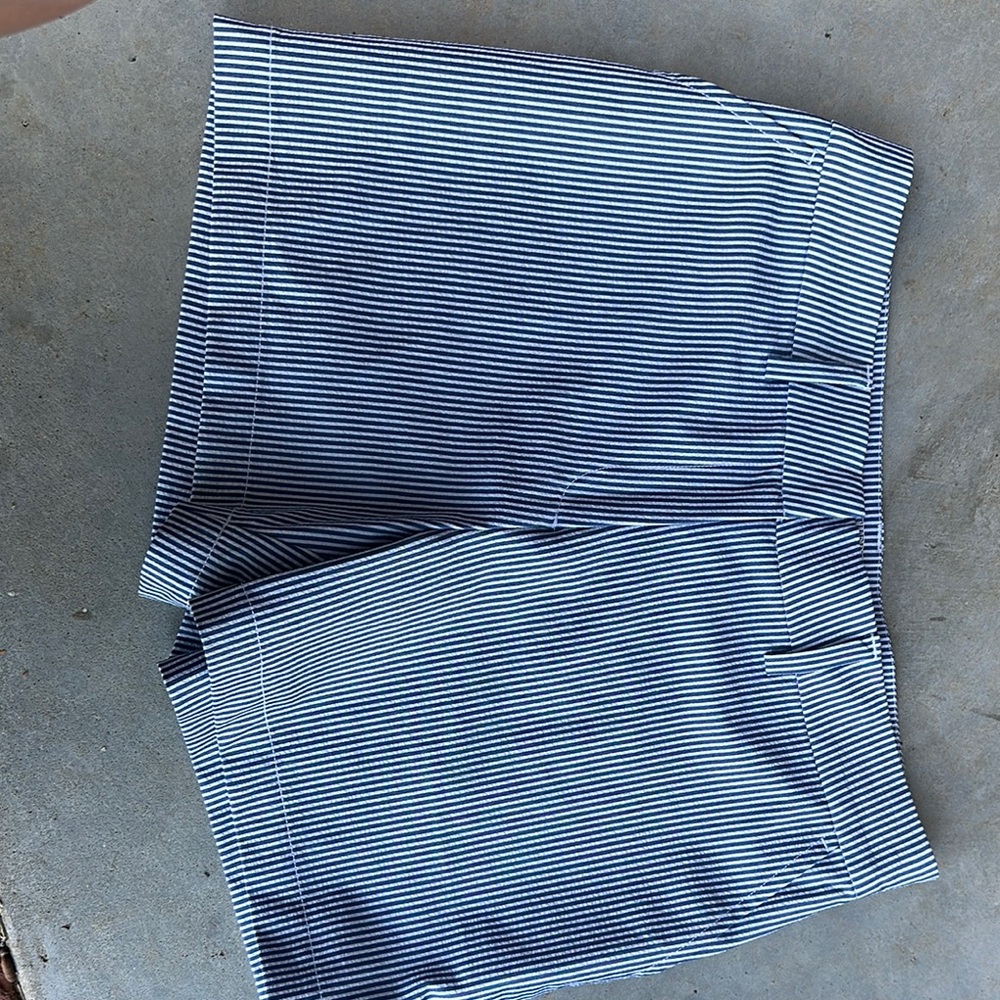 Southern Tide Navy and White Striped Shorts sz 2